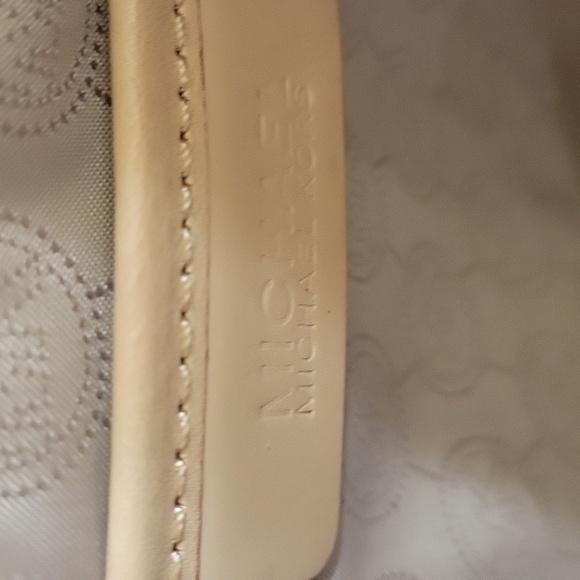 Michael Kors Shimmery Tote Bag - Picture 14 of 16